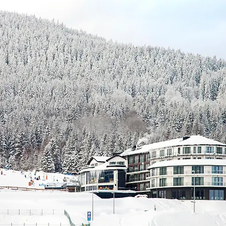 Czarna Perla - Czarna Gora By Sun & Snow سيينا